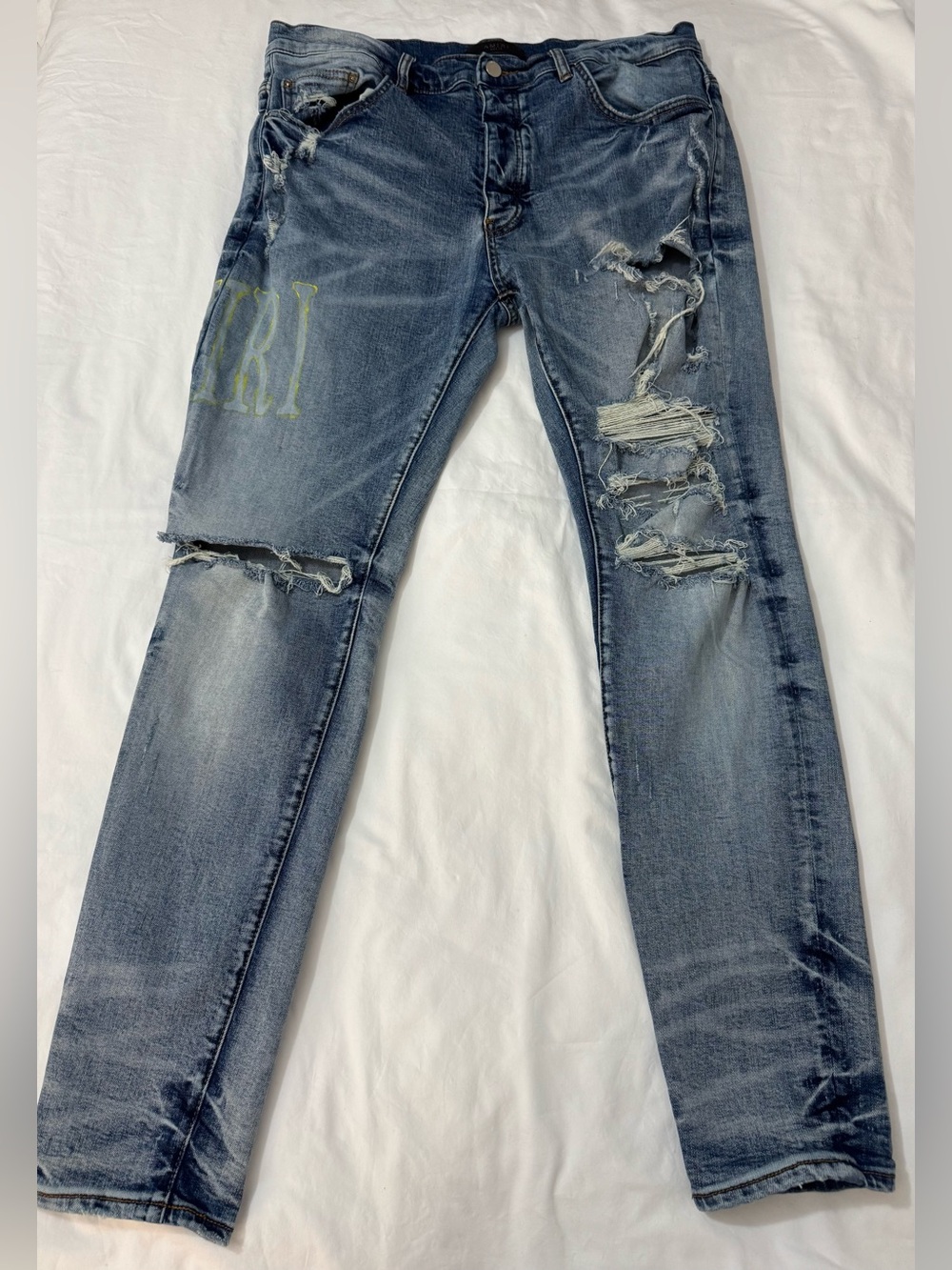 Amiri Men's Blue Denim Applique Logo Jeans Pants Size 36